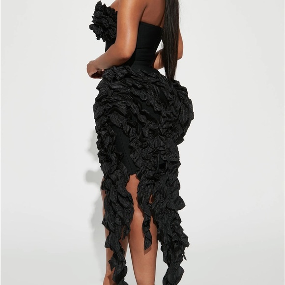 Bondage Dress - Picture 3 of 4